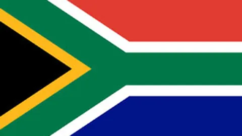 “东契奇复出助力湖人击败马刺，约基奇缺席金块战胜勇士”