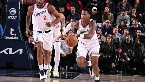 辽篮12将出战10人得分制胜，赵继伟奥利弗双喜临门，锁定第4位佳绩